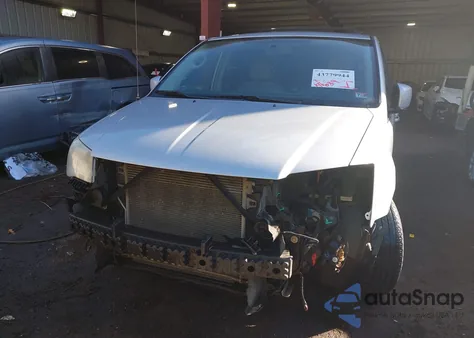 2012 Chrysler Town & Country Touring из США, поврежденный, VIN 2C4RC1BG1CR135884